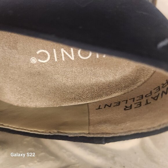 Vionic "Willa" Lug Wedge. Dark Navy Blue. NIB. Size 5 - Picture 7 of 14